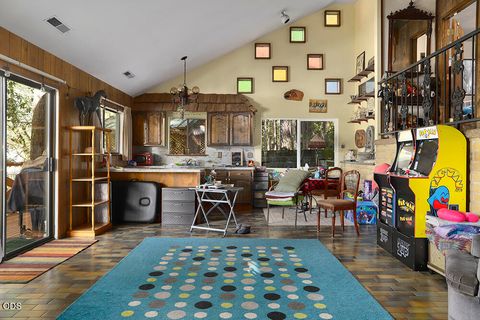 Tiny photo for 910 Reeves Creek Road, Selma, OR 97538 (MLS # 220223573)
