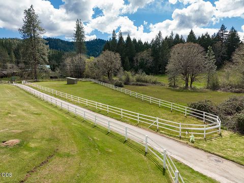 Tiny photo for 910 Reeves Creek Road, Selma, OR 97538 (MLS # 220223573)