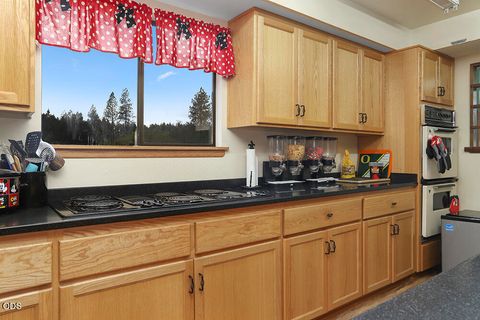 Tiny photo for 910 Reeves Creek Road, Selma, OR 97538 (MLS # 220223573)