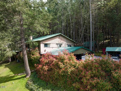 Tiny photo for 910 Reeves Creek Road, Selma, OR 97538 (MLS # 220223573)