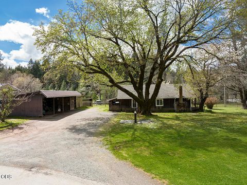 Tiny photo for 910 Reeves Creek Road, Selma, OR 97538 (MLS # 220223573)