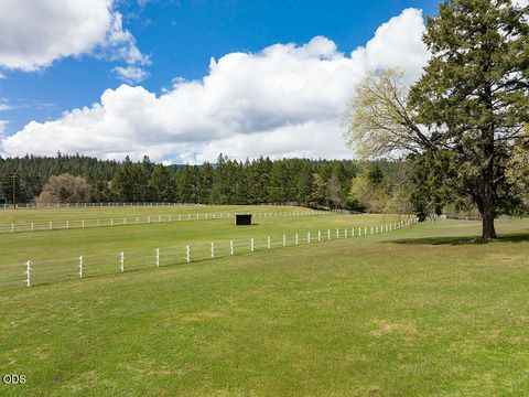 Tiny photo for 910 Reeves Creek Road, Selma, OR 97538 (MLS # 220223573)