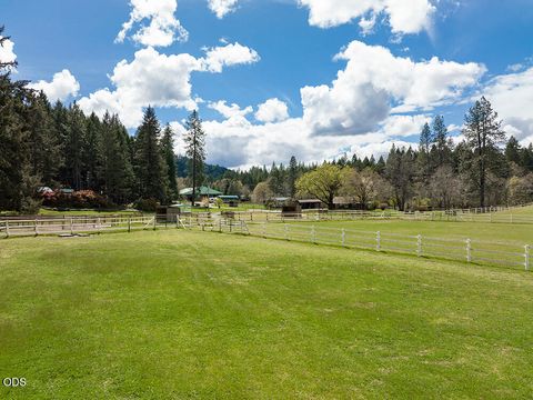 Tiny photo for 910 Reeves Creek Road, Selma, OR 97538 (MLS # 220223573)