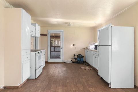 Tiny photo for 910 Reeves Creek Road, Selma, OR 97538 (MLS # 220223573)