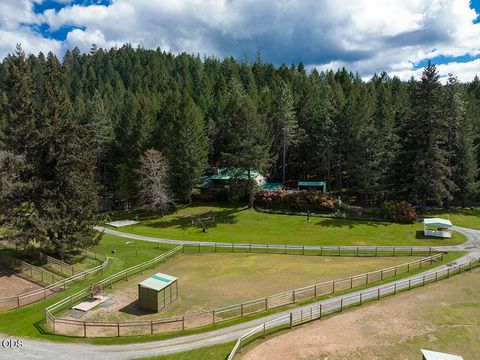 Tiny photo for 910 Reeves Creek Road, Selma, OR 97538 (MLS # 220223573)