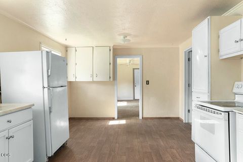 Tiny photo for 910 Reeves Creek Road, Selma, OR 97538 (MLS # 220223573)