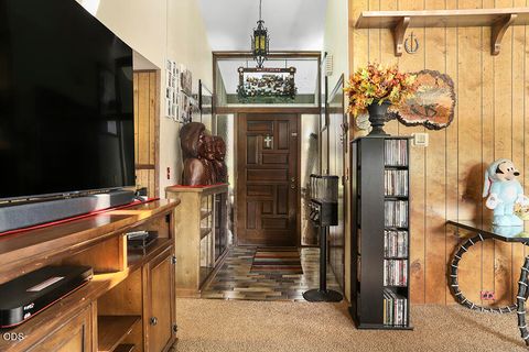 Tiny photo for 910 Reeves Creek Road, Selma, OR 97538 (MLS # 220223573)