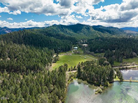 Tiny photo for 910 Reeves Creek Road, Selma, OR 97538 (MLS # 220223573)