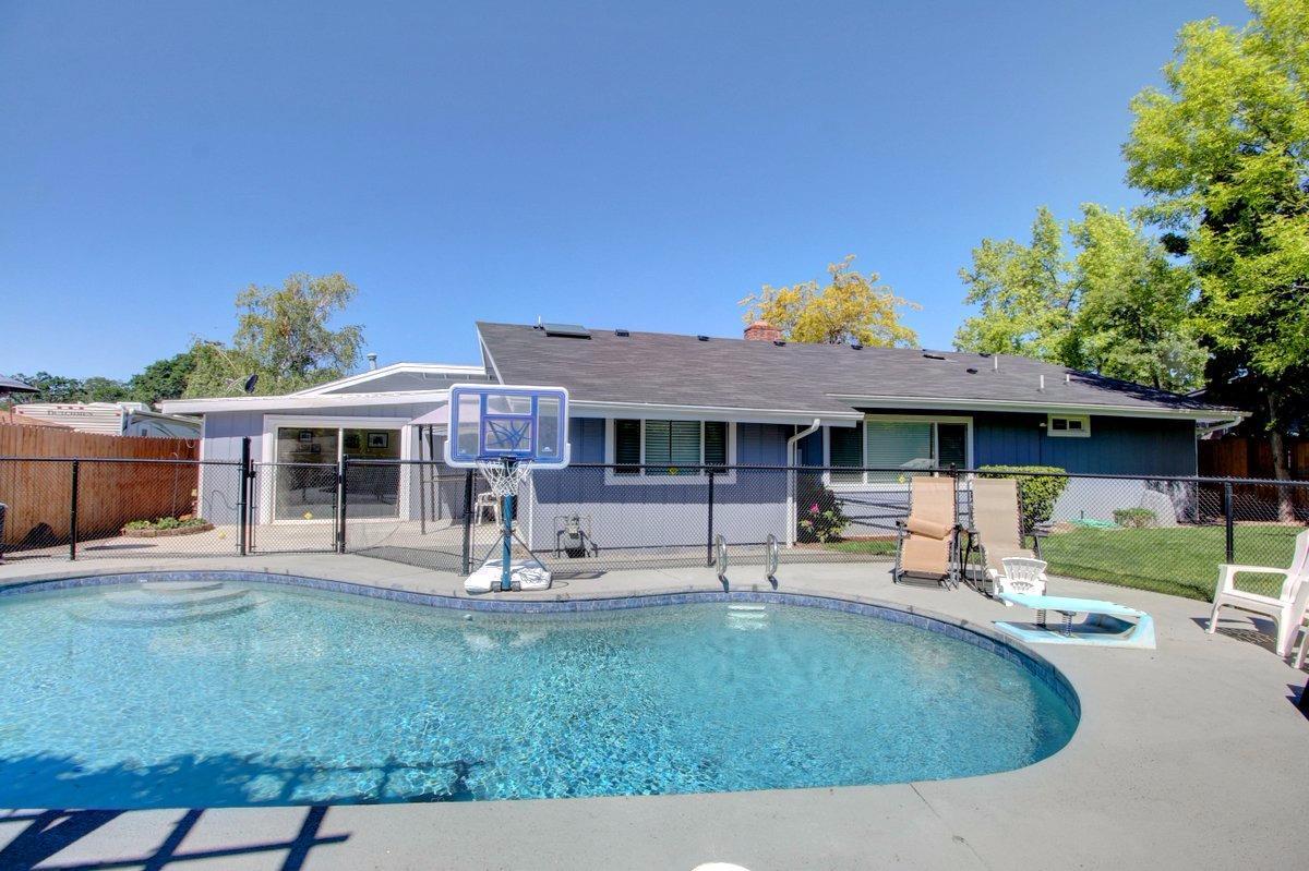 Country Club Meadows - Residential