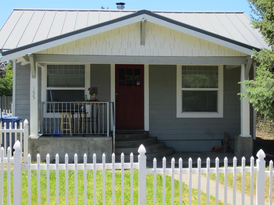 Great Location!! This charming Bend Bungalow is located only a few blocks from Drake Park/Mirror Pond, downtown Bend, Old Mill District, and the Deschutes River water park & ice skating rink. Updates include Hardiplank siding, low maintenance metal roof, vinyl windows, oak kitchen cabinets, & updated wiring and plumbing. The lot is fenced, on a dead end street, and is zoned RM with loads of potential. Full basement is partially finished as well!! Call today.