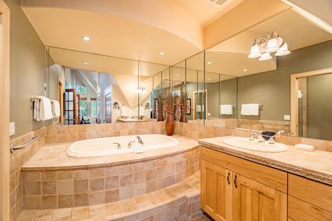 Tiny photo for 57086 Peppermill Circle #36-D, Sunriver, OR 97707 (MLS # 220219730)