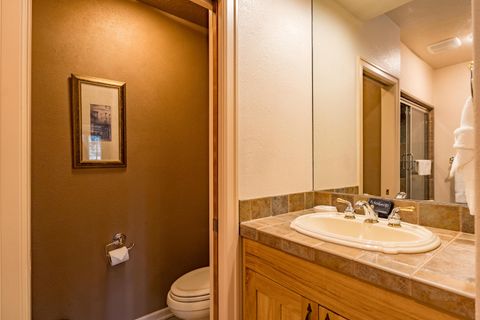 Tiny photo for 57086 Peppermill Circle #36-D, Sunriver, OR 97707 (MLS # 220219730)