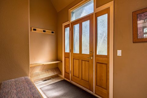 Tiny photo for 57086 Peppermill Circle #36-D, Sunriver, OR 97707 (MLS # 220219730)