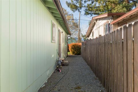 Tiny photo for 22 SW Elm Street, Grants Pass, OR 97526 (MLS # 220217659)