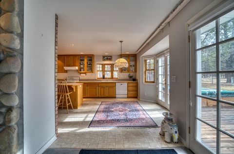 Tiny photo for 63510 Gold Spur Way, Bend, OR 97703 (MLS # 220211124)