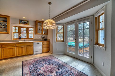 Tiny photo for 63510 Gold Spur Way, Bend, OR 97703 (MLS # 220211124)