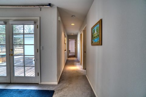 Tiny photo for 63510 Gold Spur Way, Bend, OR 97703 (MLS # 220211124)