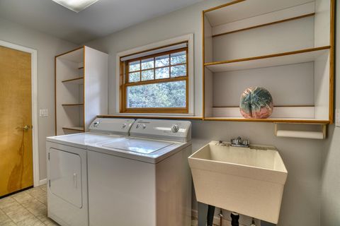 Tiny photo for 63510 Gold Spur Way, Bend, OR 97703 (MLS # 220211124)