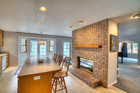 Tiny photo for 63510 Gold Spur Way, Bend, OR 97703 (MLS # 220211124)