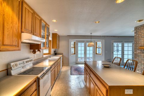 Tiny photo for 63510 Gold Spur Way, Bend, OR 97703 (MLS # 220211124)