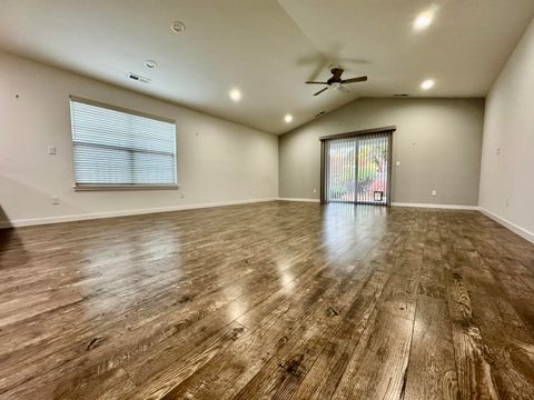 Tiny photo for 126 SW Vicki Lane, Grants Pass, OR 97526 (MLS # 220211957)