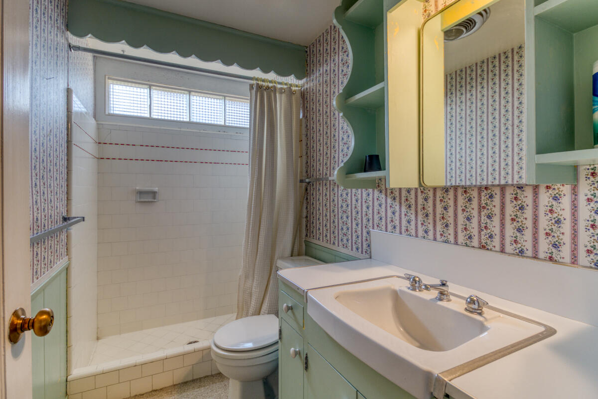 Oregon + Western - Residential