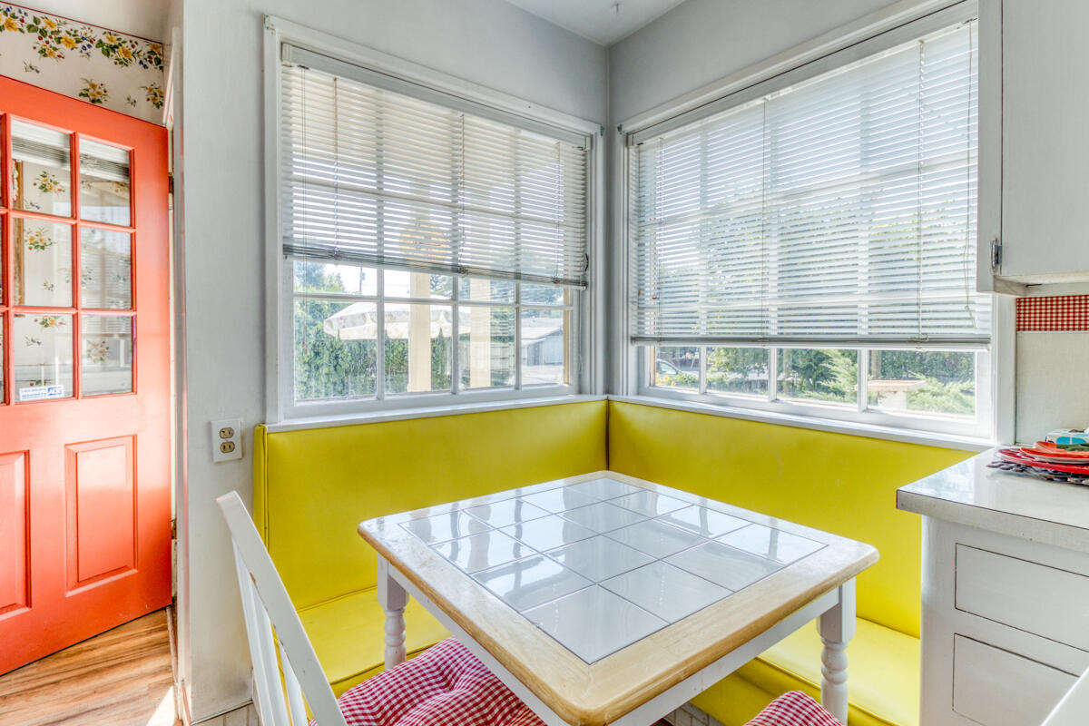 Oregon + Western - Residential