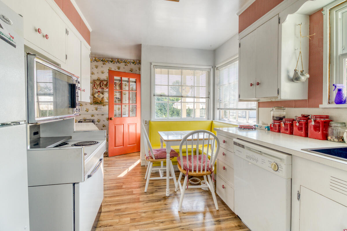 Oregon + Western - Residential