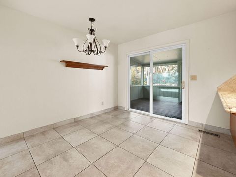 Tiny photo for 6245 Climax Avenue, Klamath Falls, OR 97603 (MLS # 220211854)