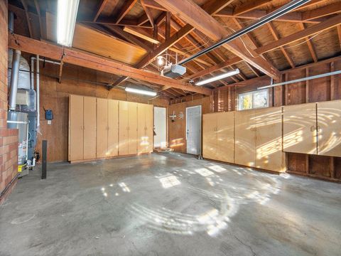 Tiny photo for 6245 Climax Avenue, Klamath Falls, OR 97603 (MLS # 220211854)