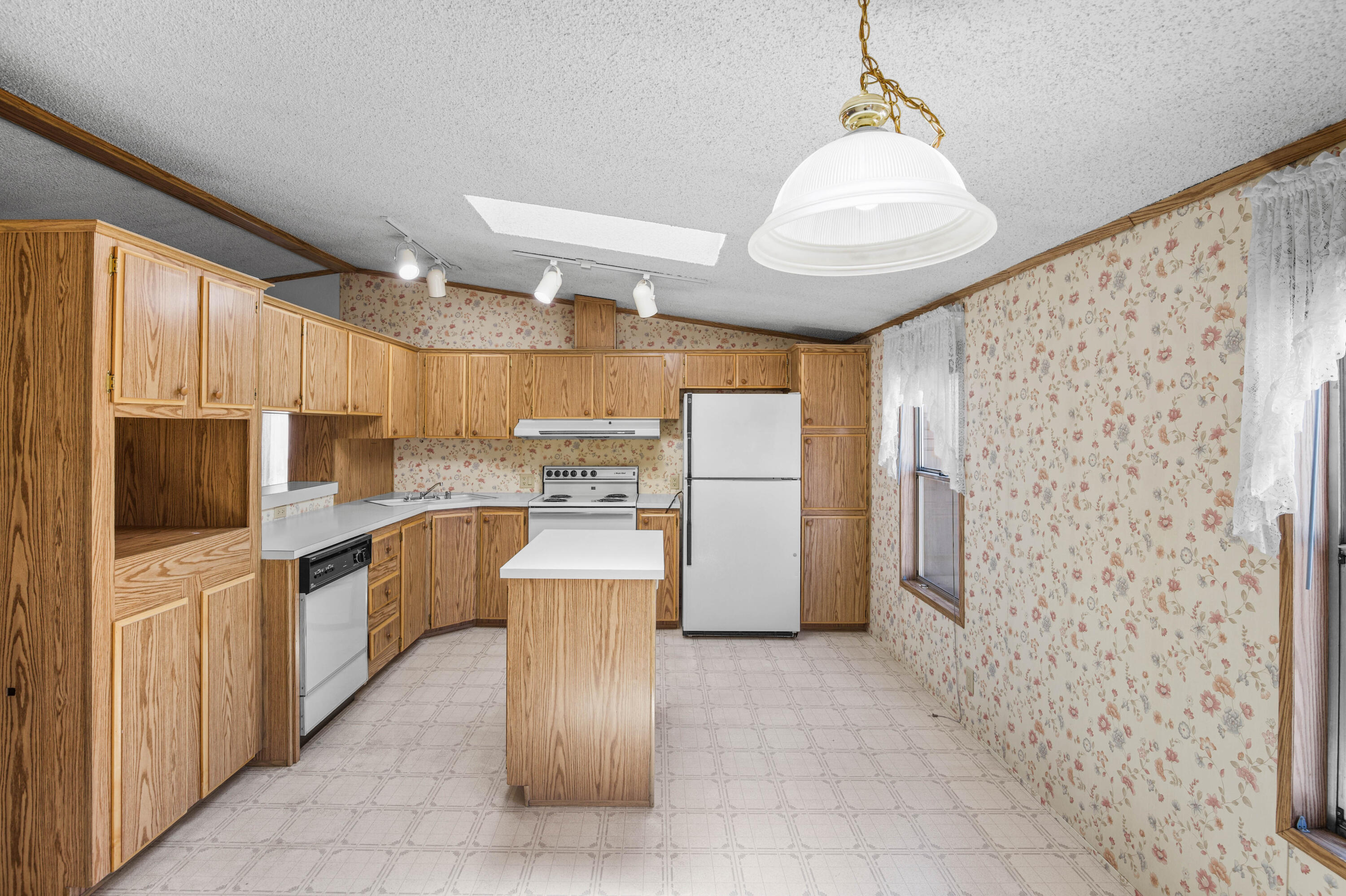 Myra Lynne Mobile Home Community - Residential