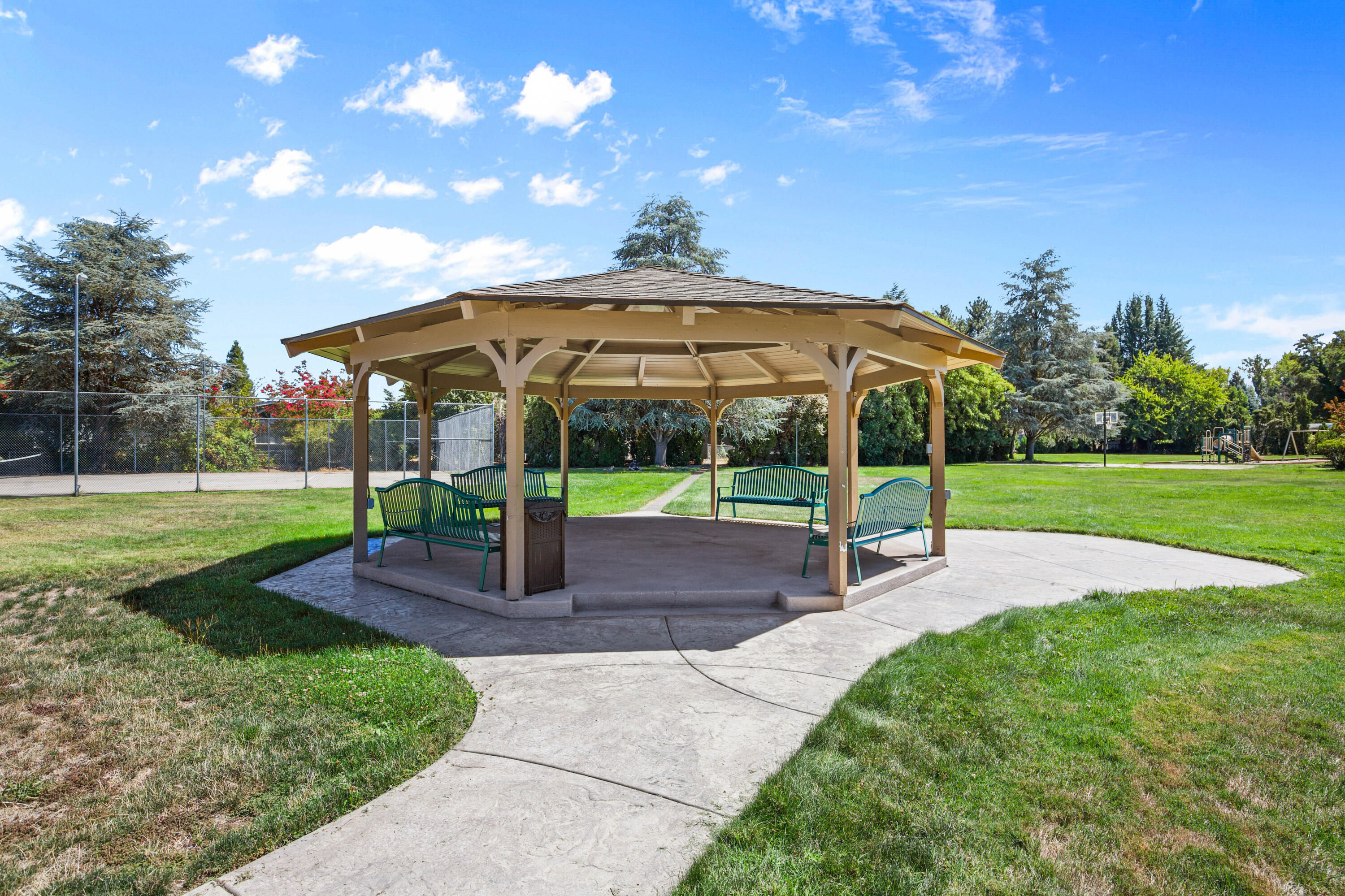 Myra Lynne Mobile Home Community - Residential