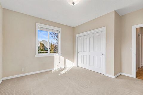 Tiny photo for 142 Whispering Drive, Grants Pass, OR 97527 (MLS # 220213079)