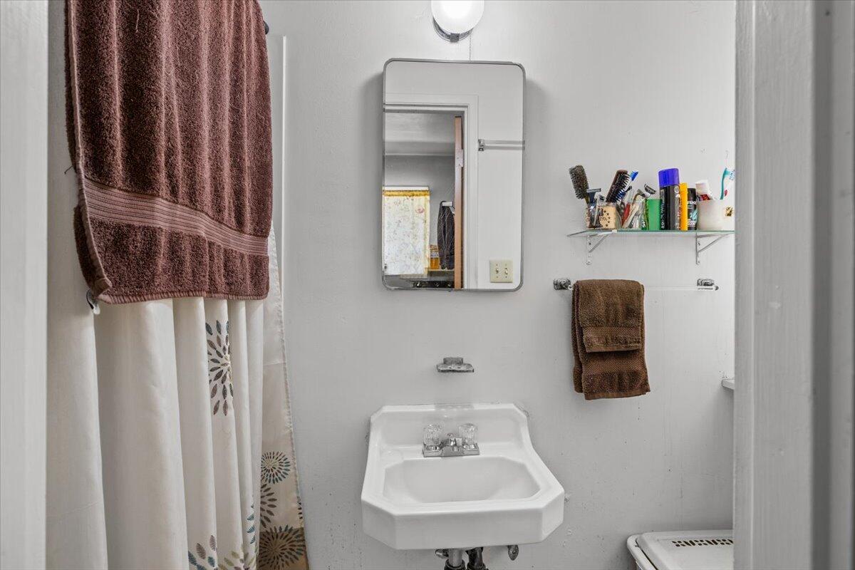 Tuttles Third Addition - Residential Income