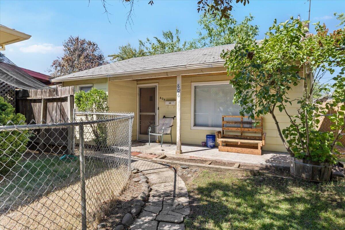 Tuttles Third Addition - Residential Income