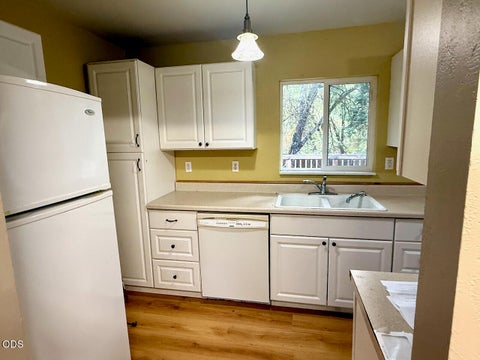 Tiny photo for 122 Sunny Valley Loop, Wolf Creek, OR 97497 (MLS # 220227492)