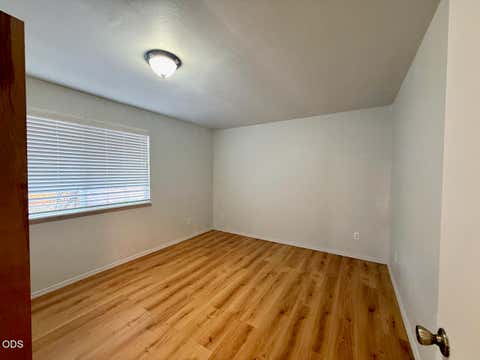 Tiny photo for 122 Sunny Valley Loop, Wolf Creek, OR 97497 (MLS # 220227492)