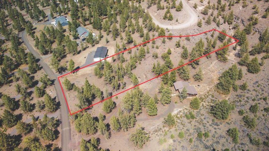 This parcel is close to the Deschutes River.  Enjoy all the amenities available at the Ranch.
Swimming, golf, walking trails, park and sport