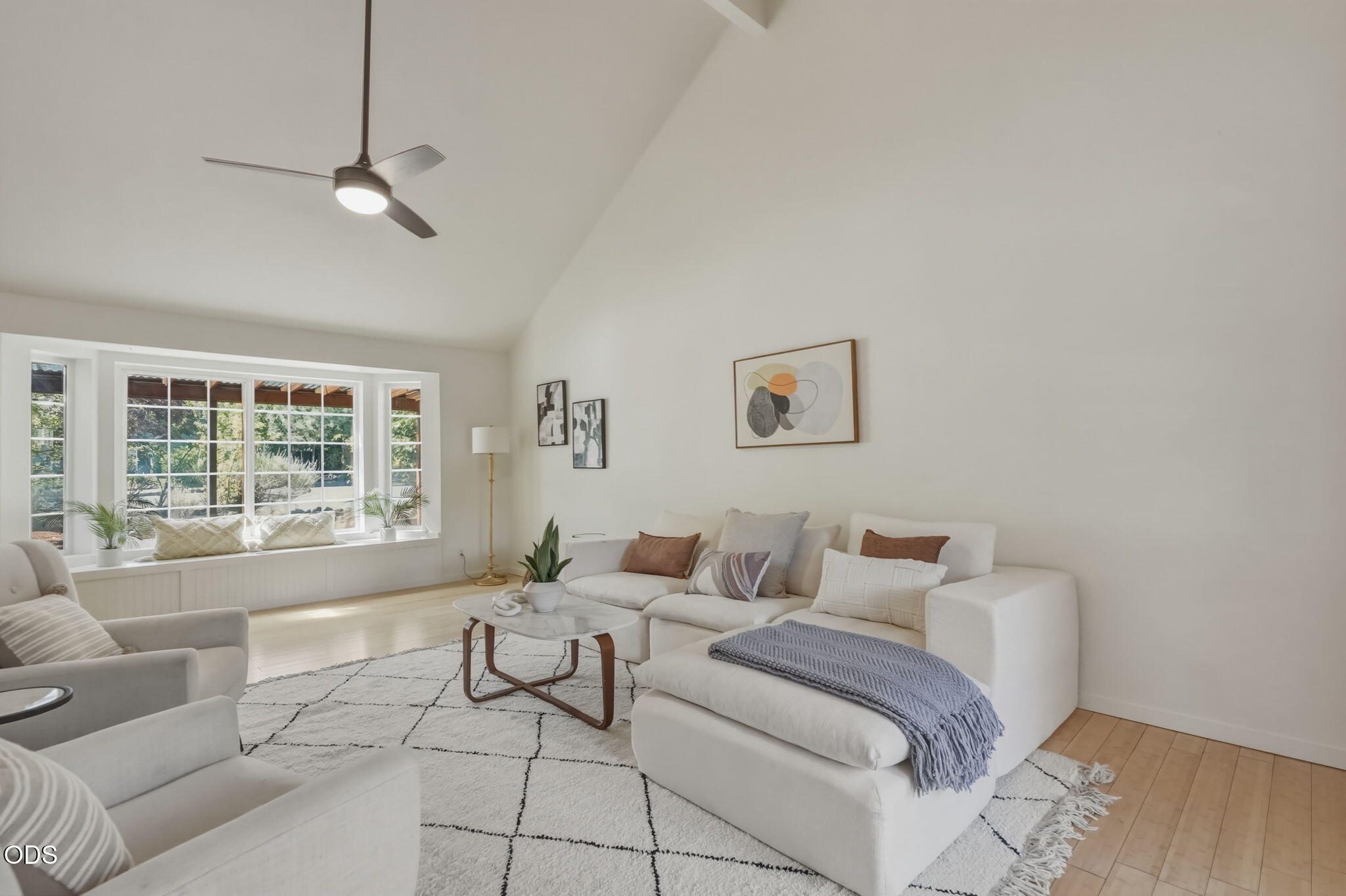 3044 NE Lansing Court
