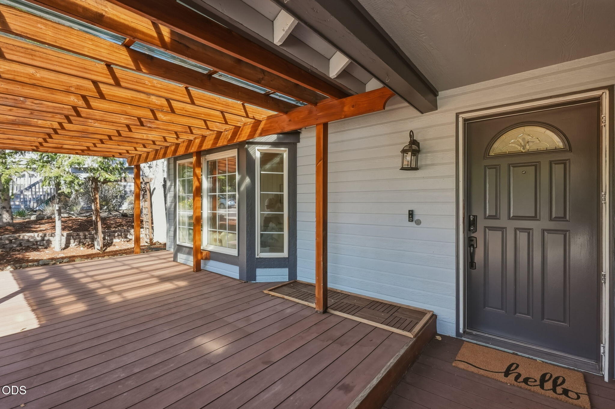 3044 NE Lansing Court
