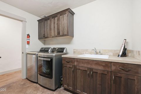 Tiny photo for 67295 Gist Road, Bend, OR 97703 (MLS # 220224183)