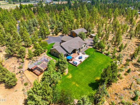 Tiny photo for 67295 Gist Road, Bend, OR 97703 (MLS # 220224183)