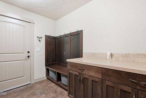 Tiny photo for 67295 Gist Road, Bend, OR 97703 (MLS # 220224183)