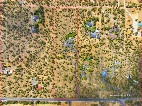 Tiny photo for 67295 Gist Road, Bend, OR 97703 (MLS # 220224183)