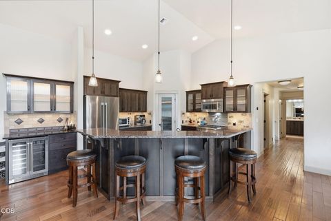 Tiny photo for 67295 Gist Road, Bend, OR 97703 (MLS # 220224183)