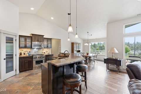 Tiny photo for 67295 Gist Road, Bend, OR 97703 (MLS # 220224183)