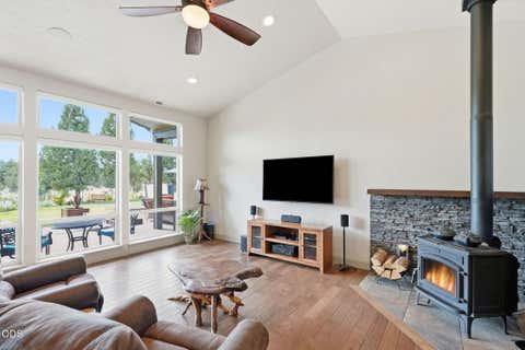 Tiny photo for 67295 Gist Road, Bend, OR 97703 (MLS # 220224183)