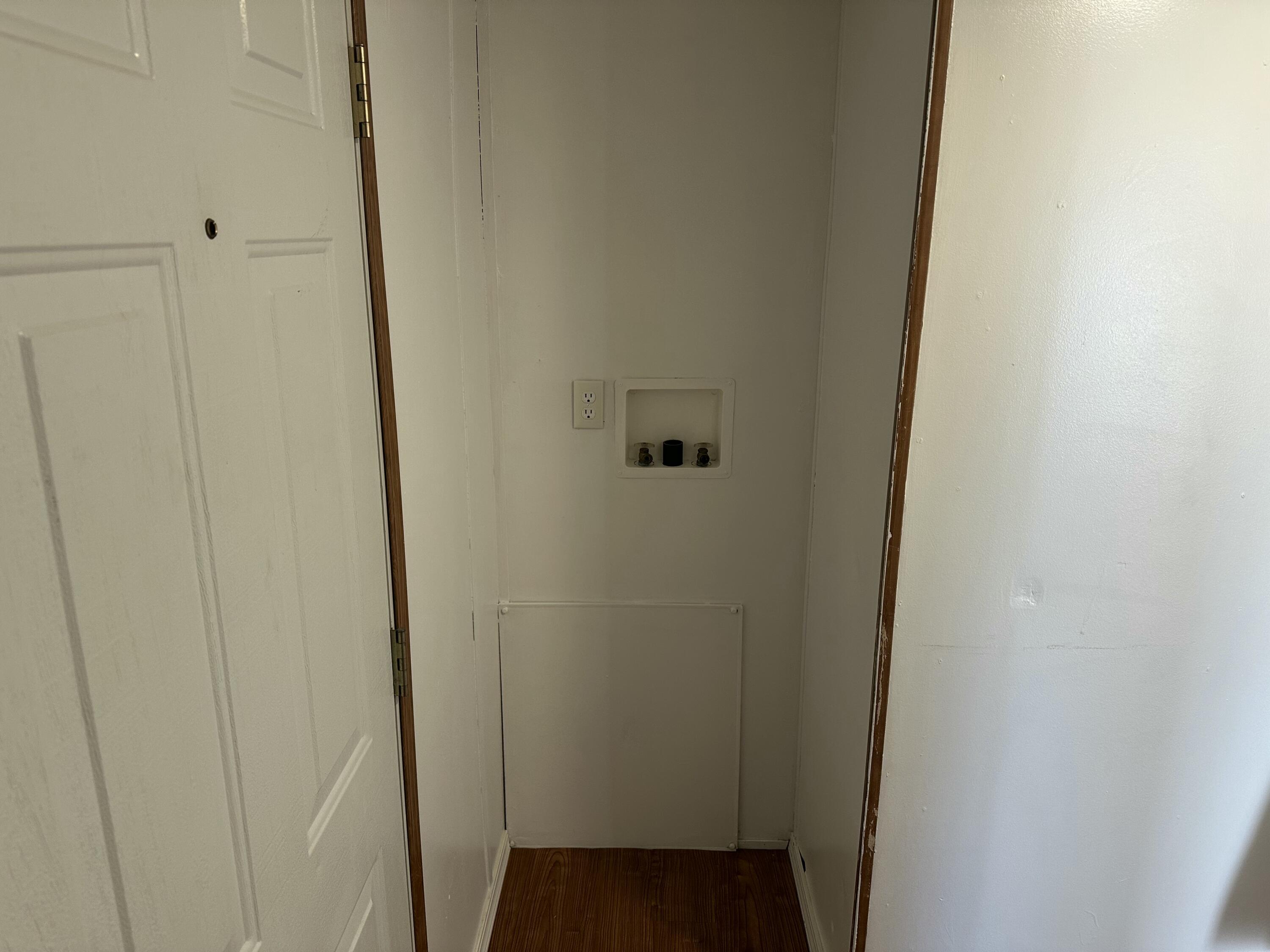 Rustic Ranch Mh Park - Residential