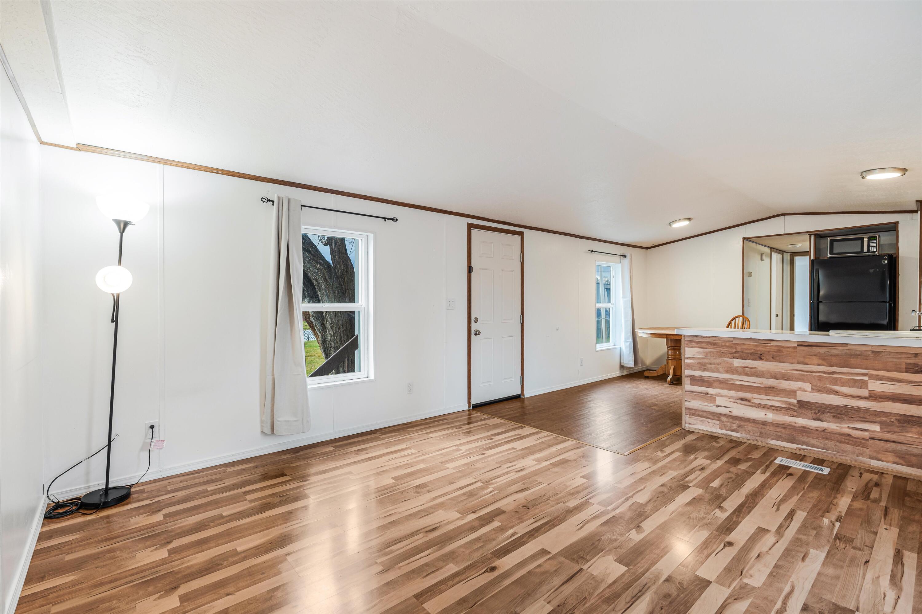 Rustic Ranch Mh Park - Residential