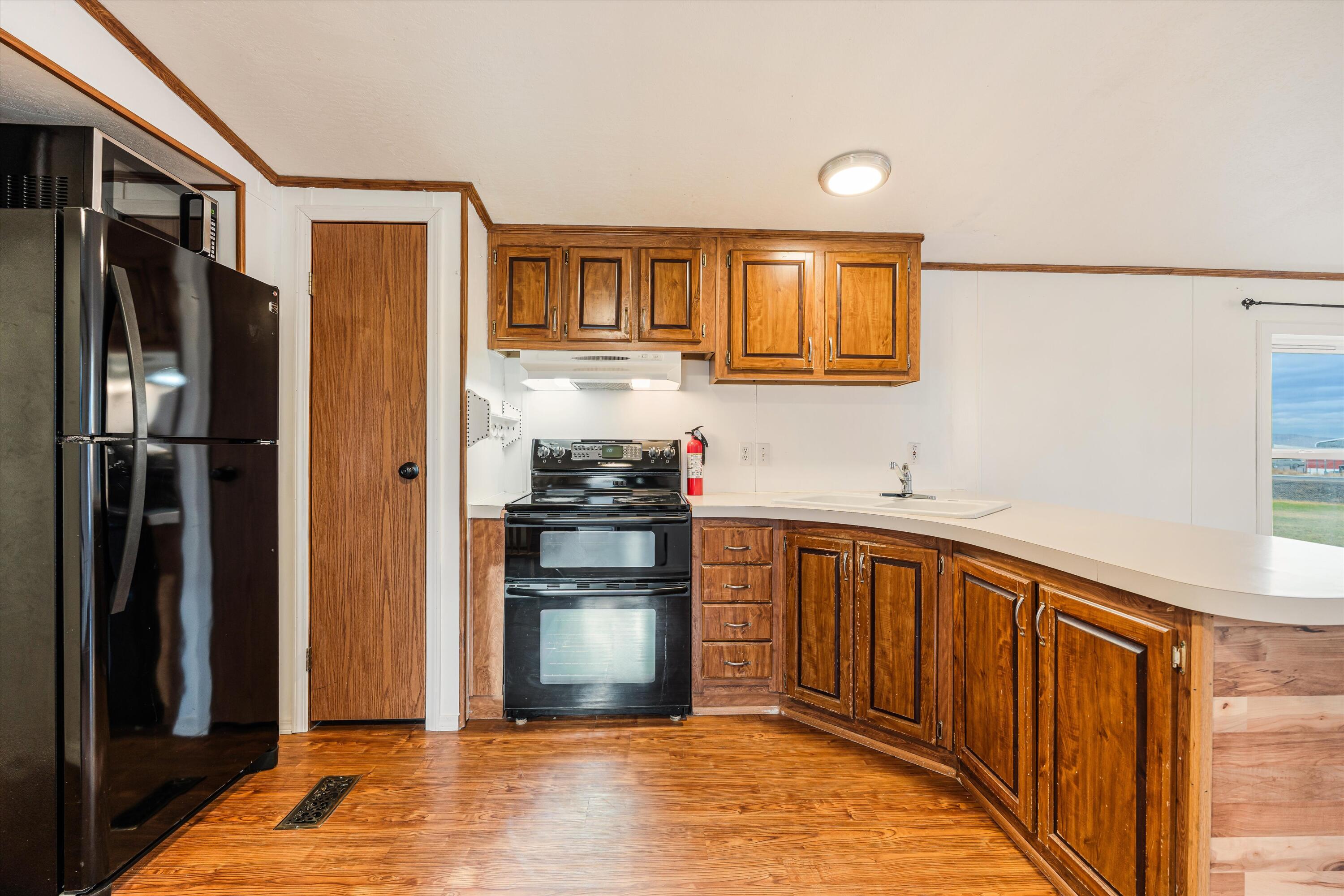 Rustic Ranch Mh Park - Residential